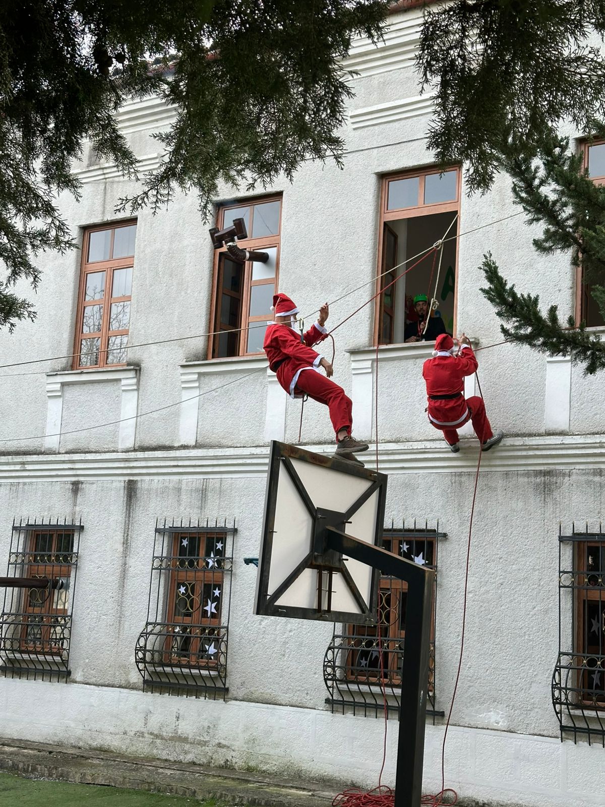 44143367-8091-4857-9708-6b3d61e31f28